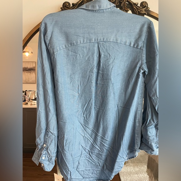 NWT. XS. Womens button up lyocell blue tunic. Long sleeve. - Picture 8 of 9